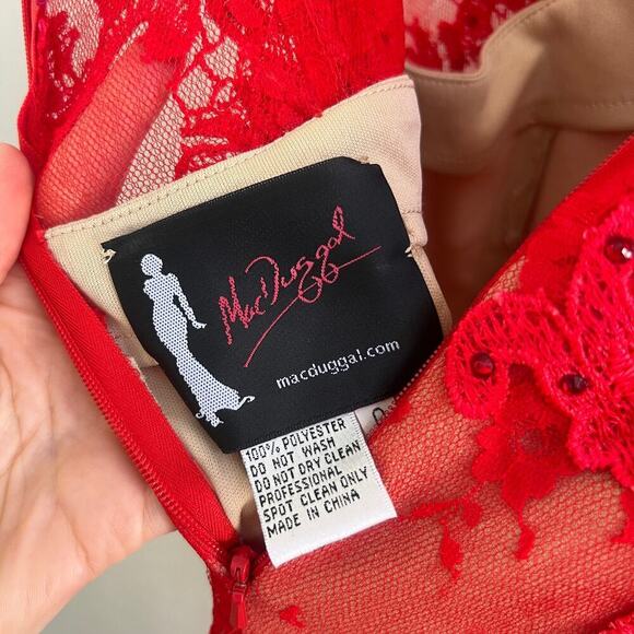 Mac Duggal Red Lace Cap Sleeve Side Slit Mermaid Maxi Gown - Picture 7 of 7